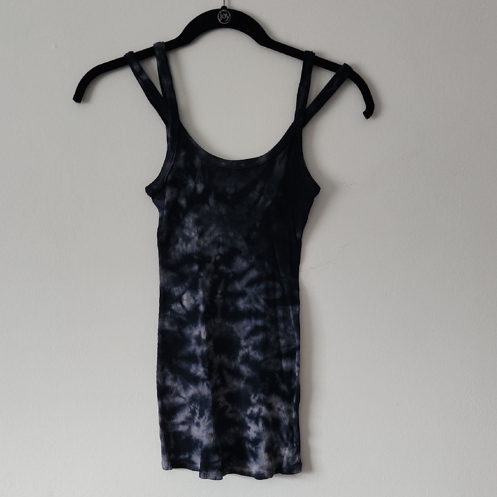 NWOT Miley Cyrus MAX Tank Top Size M